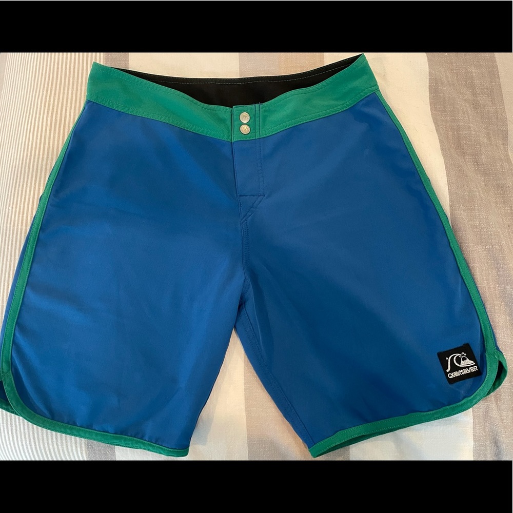 Quiksilver Men’s Bathing Suit Size 32 Green/Blue